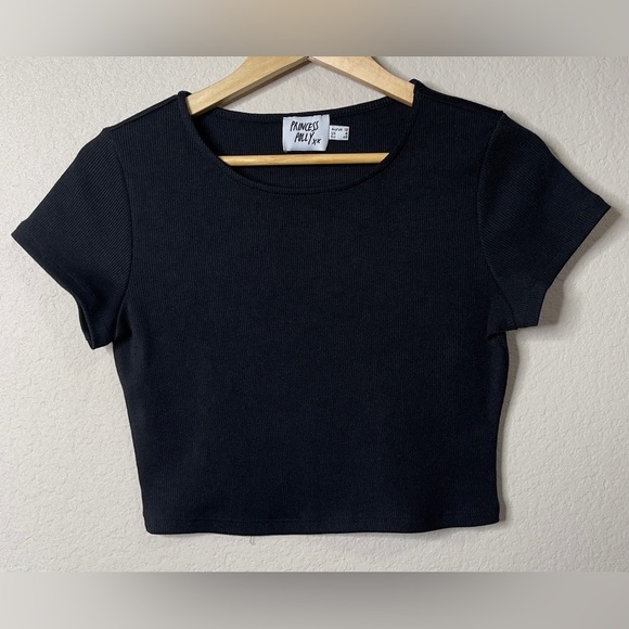 Princess Polly El Basico Cropped Ribbed Tee in Black Size 8 - Picture 3 of 9